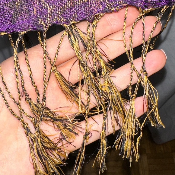NWOT: Pashmina Scarf Shawl Purple and Gold Fringe - Picture 4 of 6